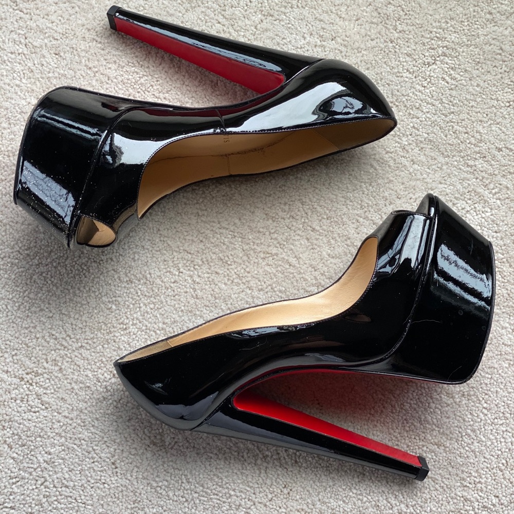Christian Louboutin black patent peep toe  160